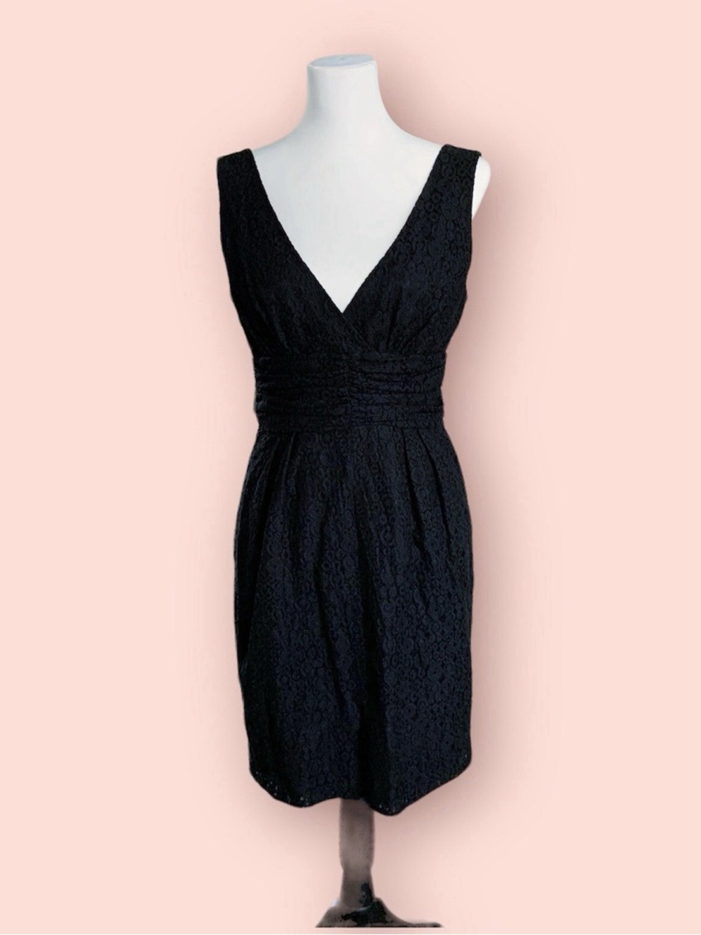 Trina Turk GORGEOUS! NWT! Black Lace V-Neck Mini Dress Size 0